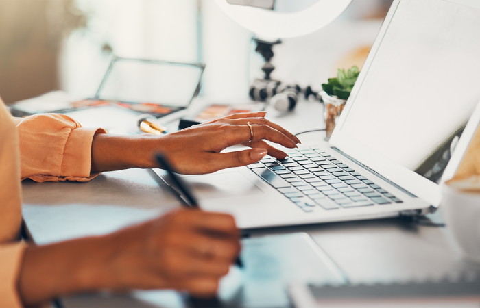 so custom création de logo et charte graphique/ branding à strasbourg